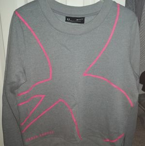 Under Armour women's sweatshirt